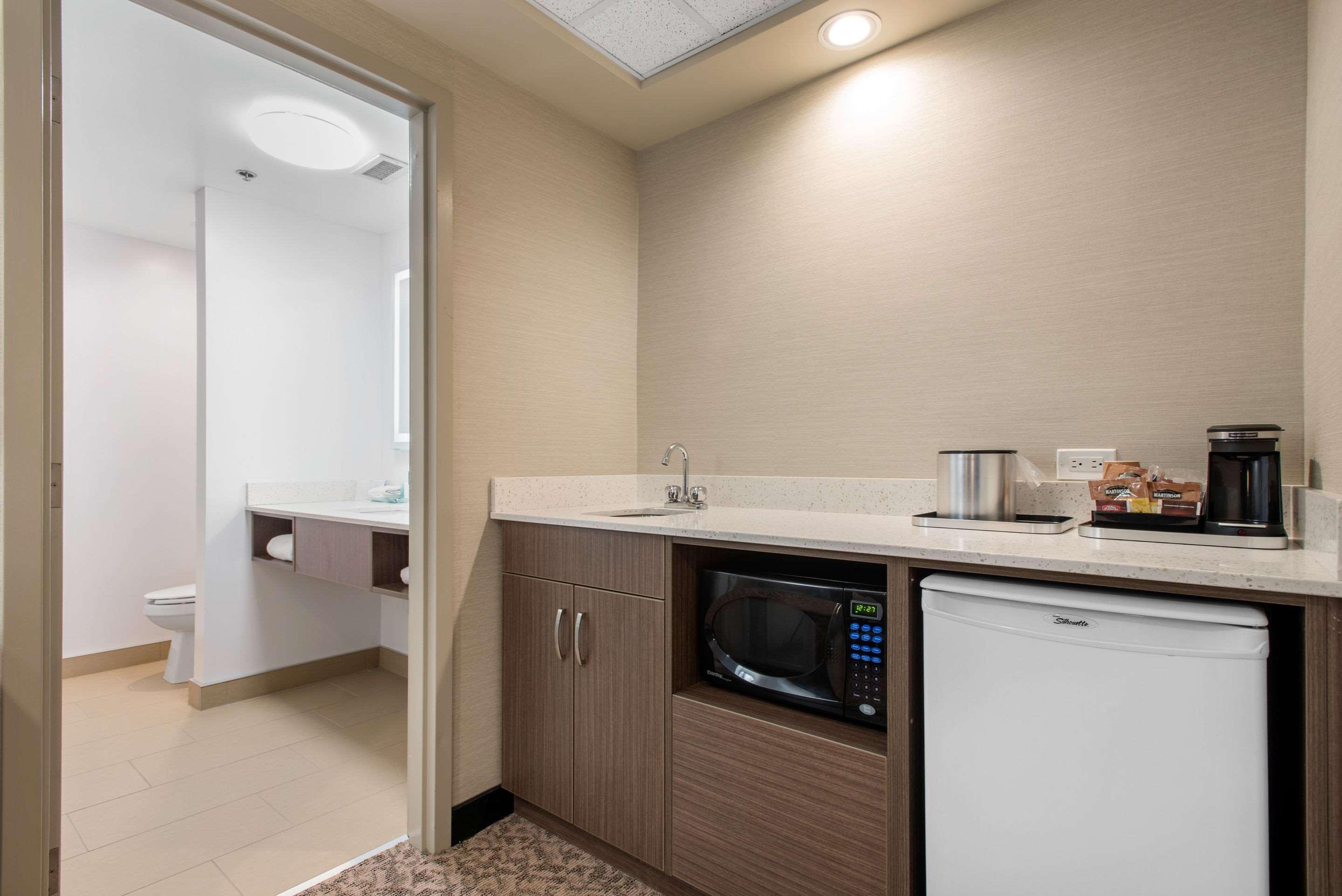 Clarion Hotel & Suites Brandon Eksteriør bilde