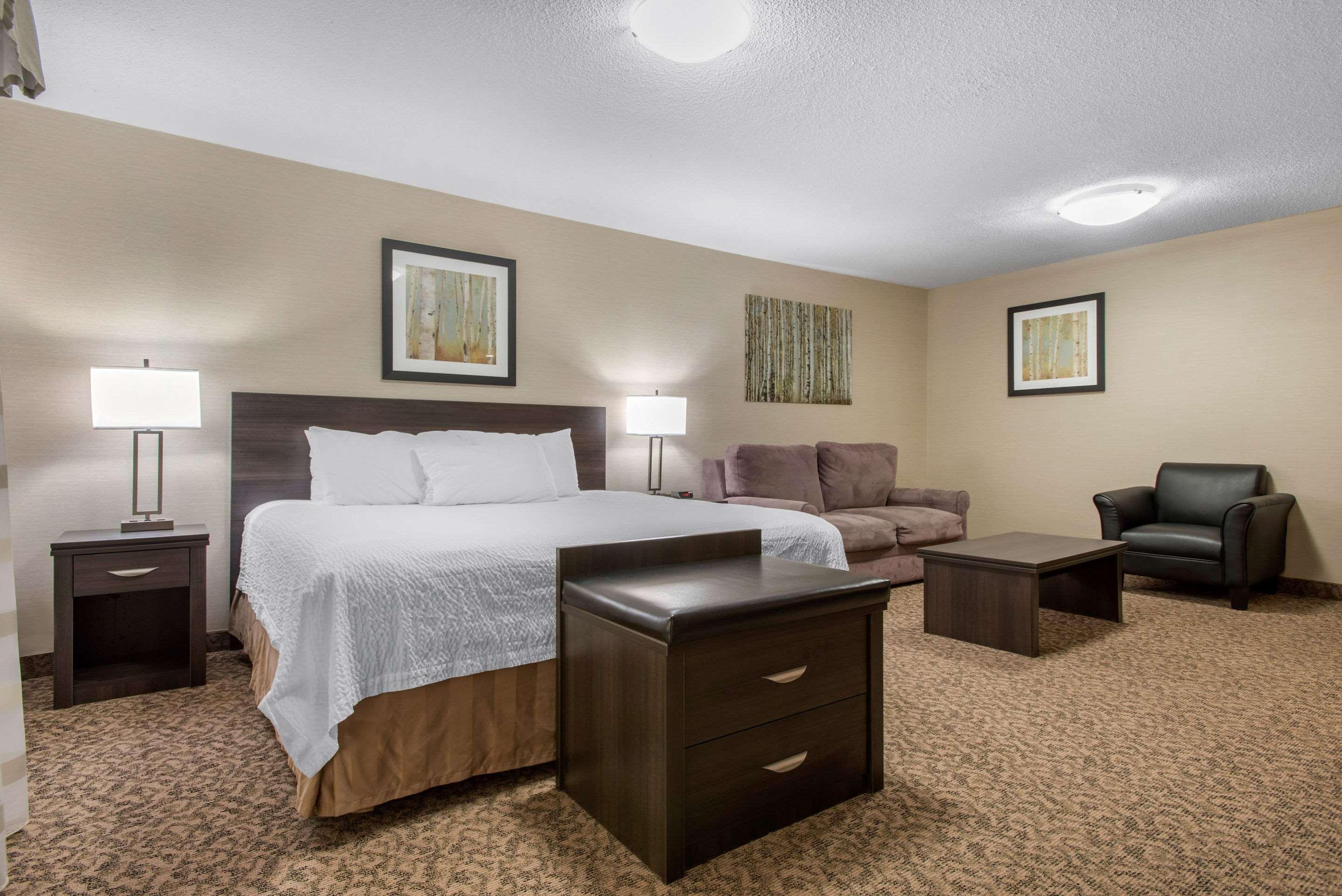 Clarion Hotel & Suites Brandon Eksteriør bilde