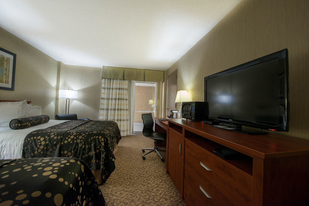 Clarion Hotel & Suites Brandon Eksteriør bilde