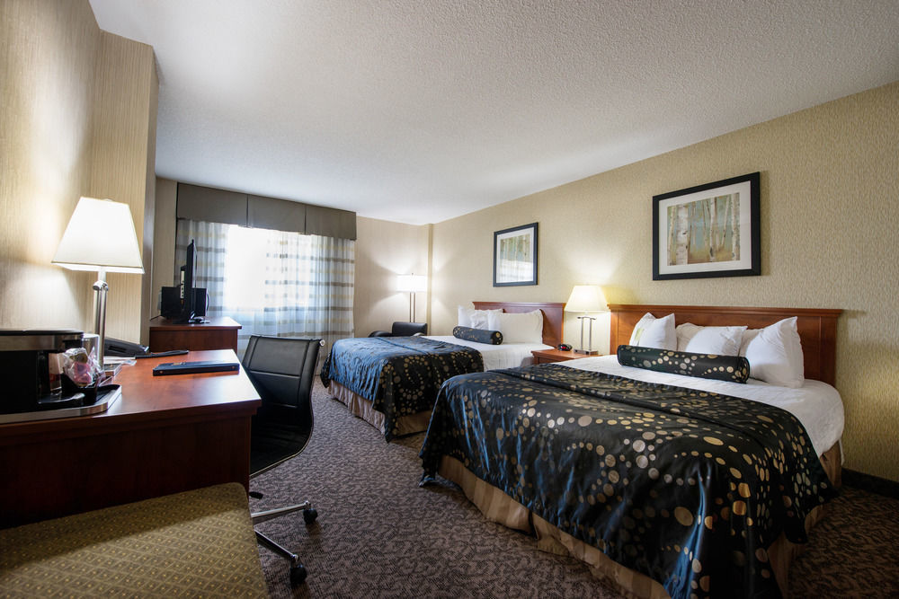 Clarion Hotel & Suites Brandon Eksteriør bilde